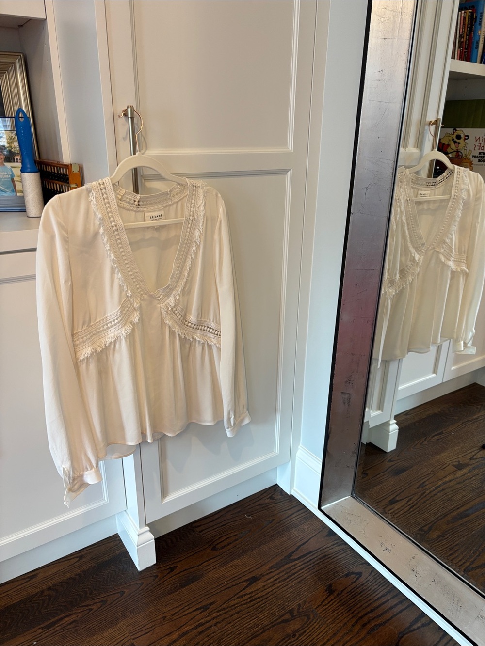 Sezane Ivory V-Neck Lace-Trim Peasant Blouse